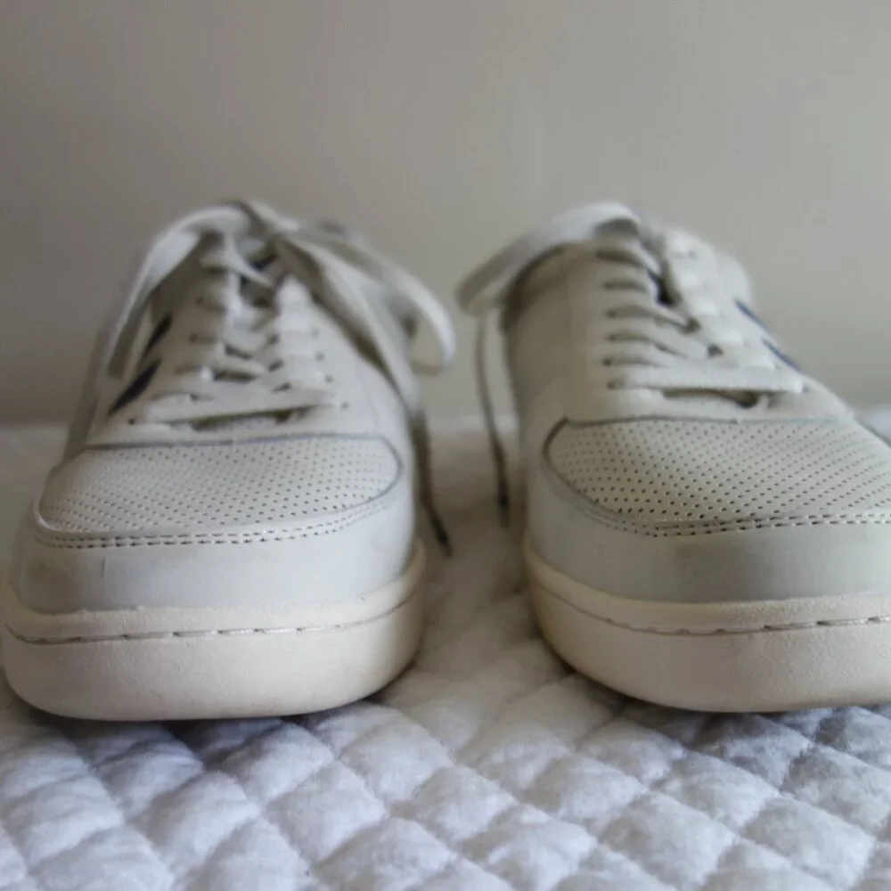 BEN SHERMAN Webber Light Tannish/Gray w/ Navy Stripes Lace-Up Sneakers – Mens 11